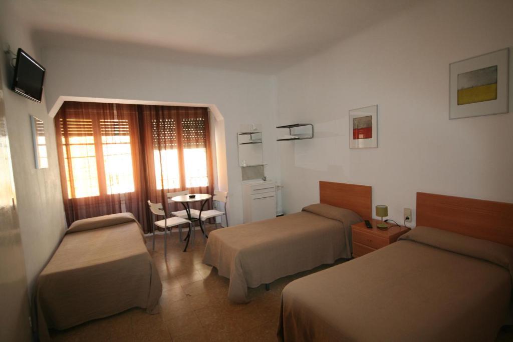 Hostal Juventus Portbou Værelse billede