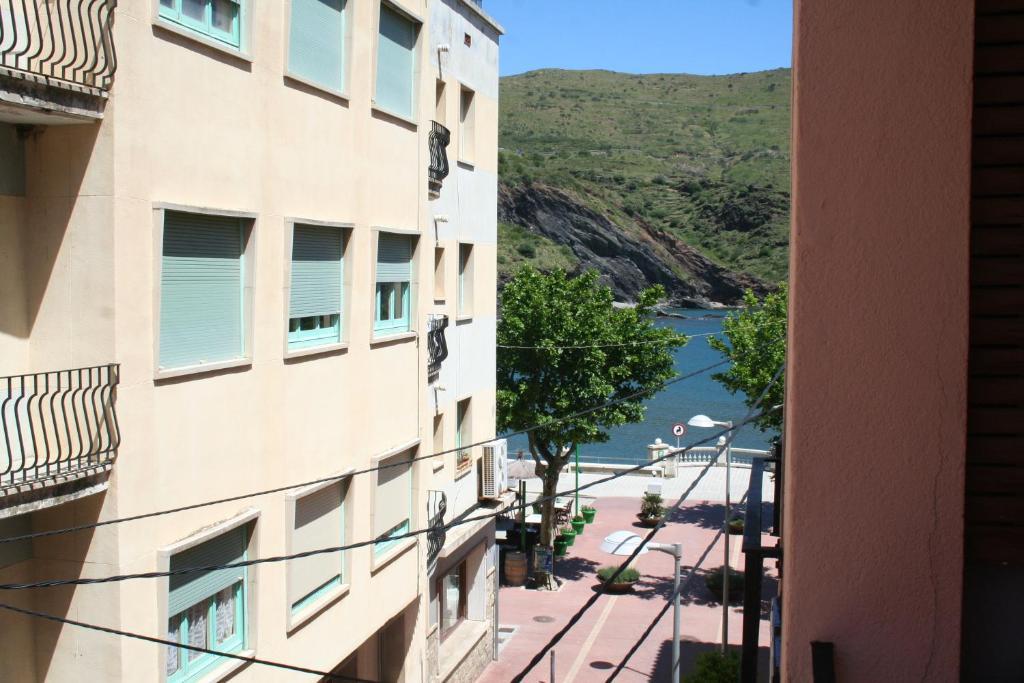 Hostal Juventus Portbou Eksteriør billede